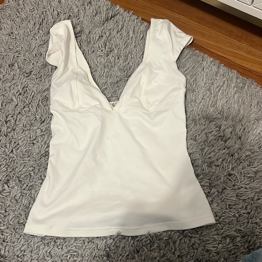 Woman’s FreePeople top!!
